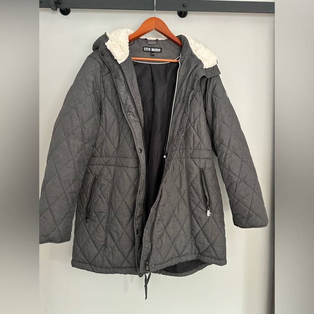 Steve Madden winter coat with drawstring and hood
